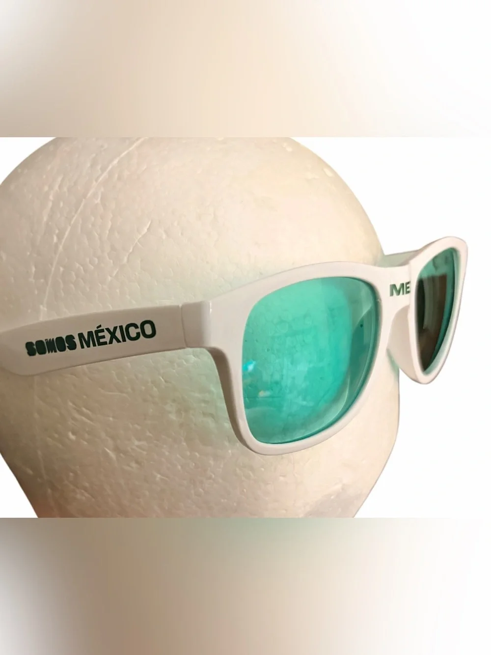 BNWT Official FIFA World Cup 2026 Mexico Sunglasses